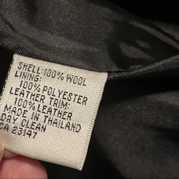 EUC Talbots Black & White Herringbone, Wool Tweed w/ Leather Blazer, Size 14 - Picture 8 of 9